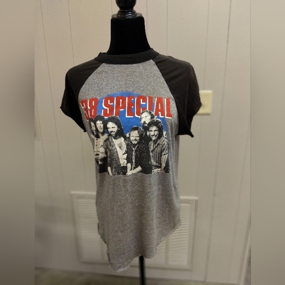 Women's 38 Special Gray Rock Band T Shirt Size Large Thirty Eight Specia… - Picture 1 of 6